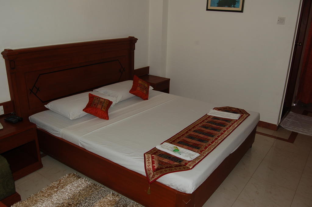 Hotel Kanishka Phg Бангалор Номер фото